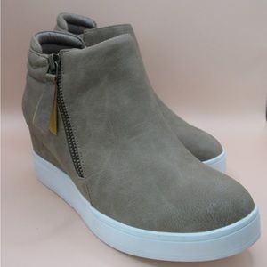 Dream Pairs booties
